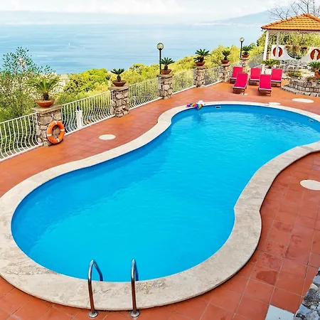 Sara- Sea View Pool